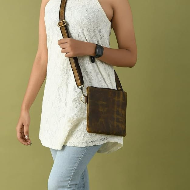 Darcy Crossbody Sling Bag - Glamourous Grace