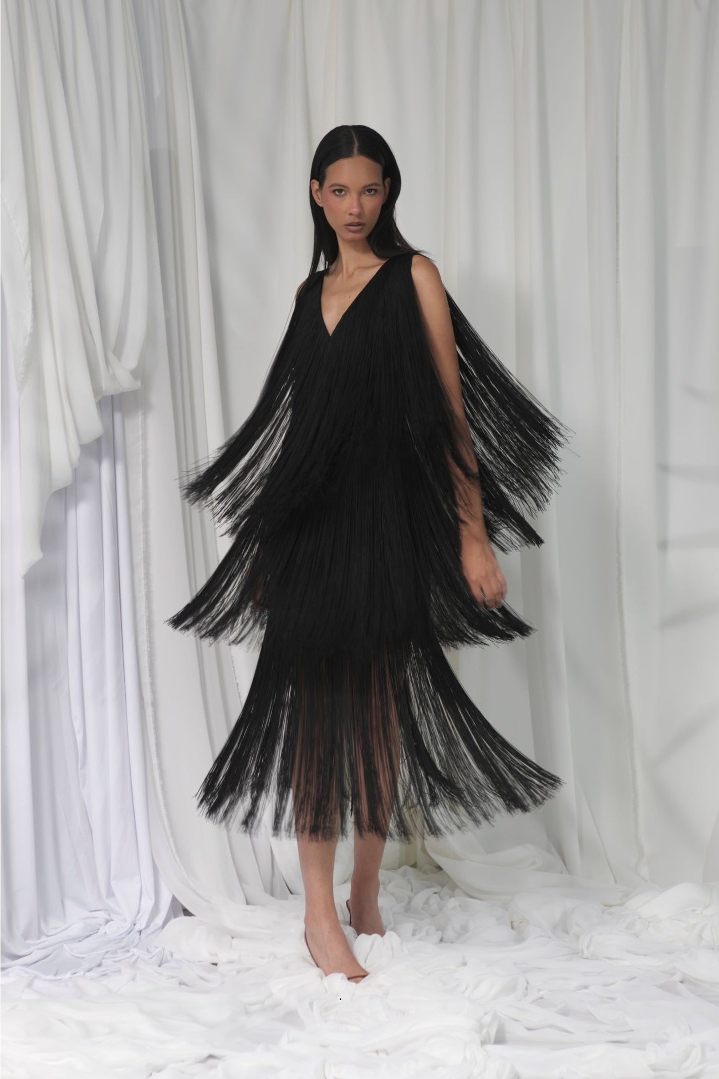 LUCERO DRESS IN BLACK - Glamourous Grace