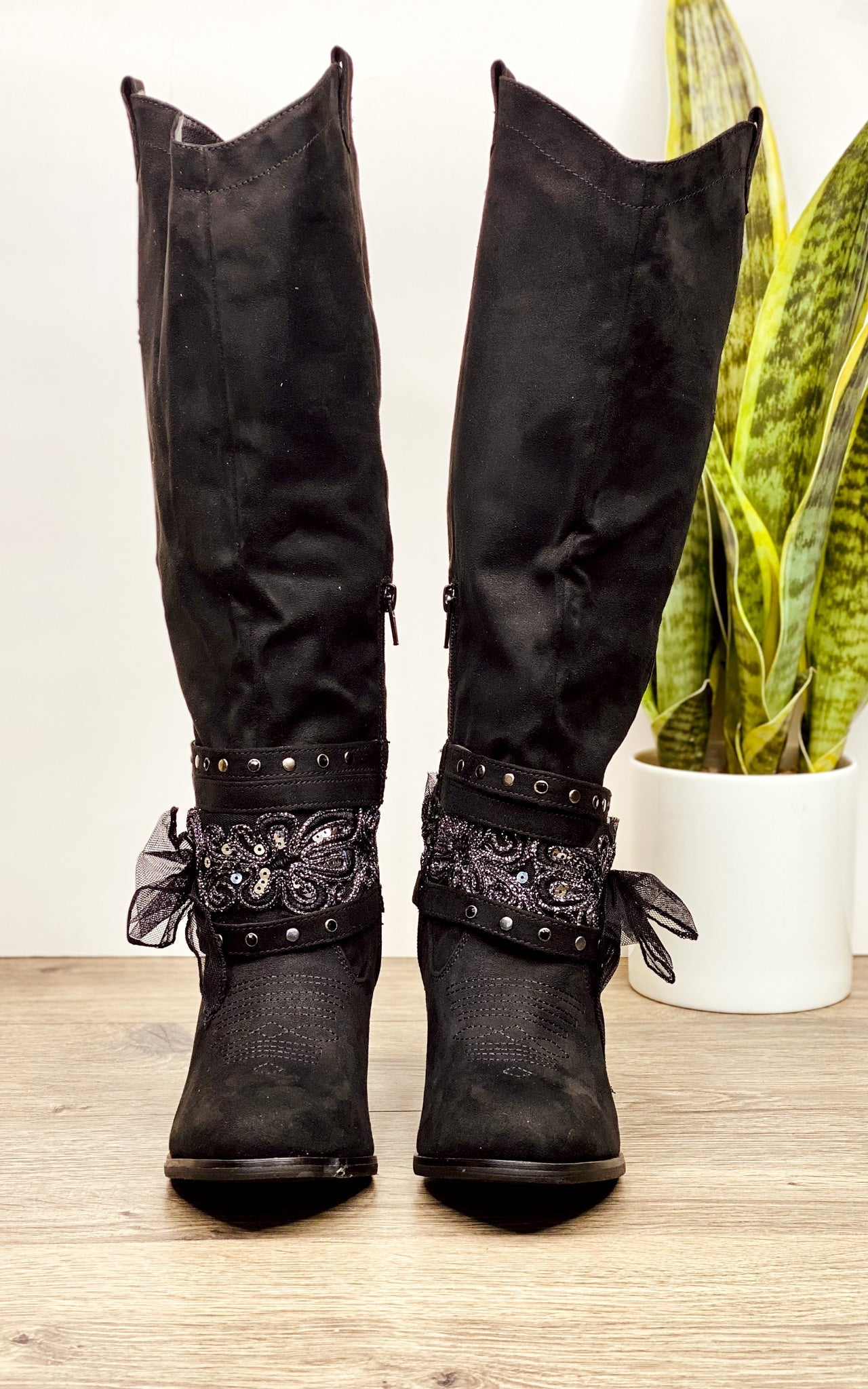 Lush Boot in Black - Glamourous Grace