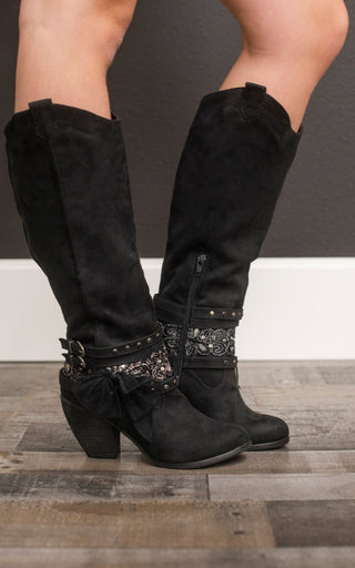 Lush Boot in Black - Glamourous Grace