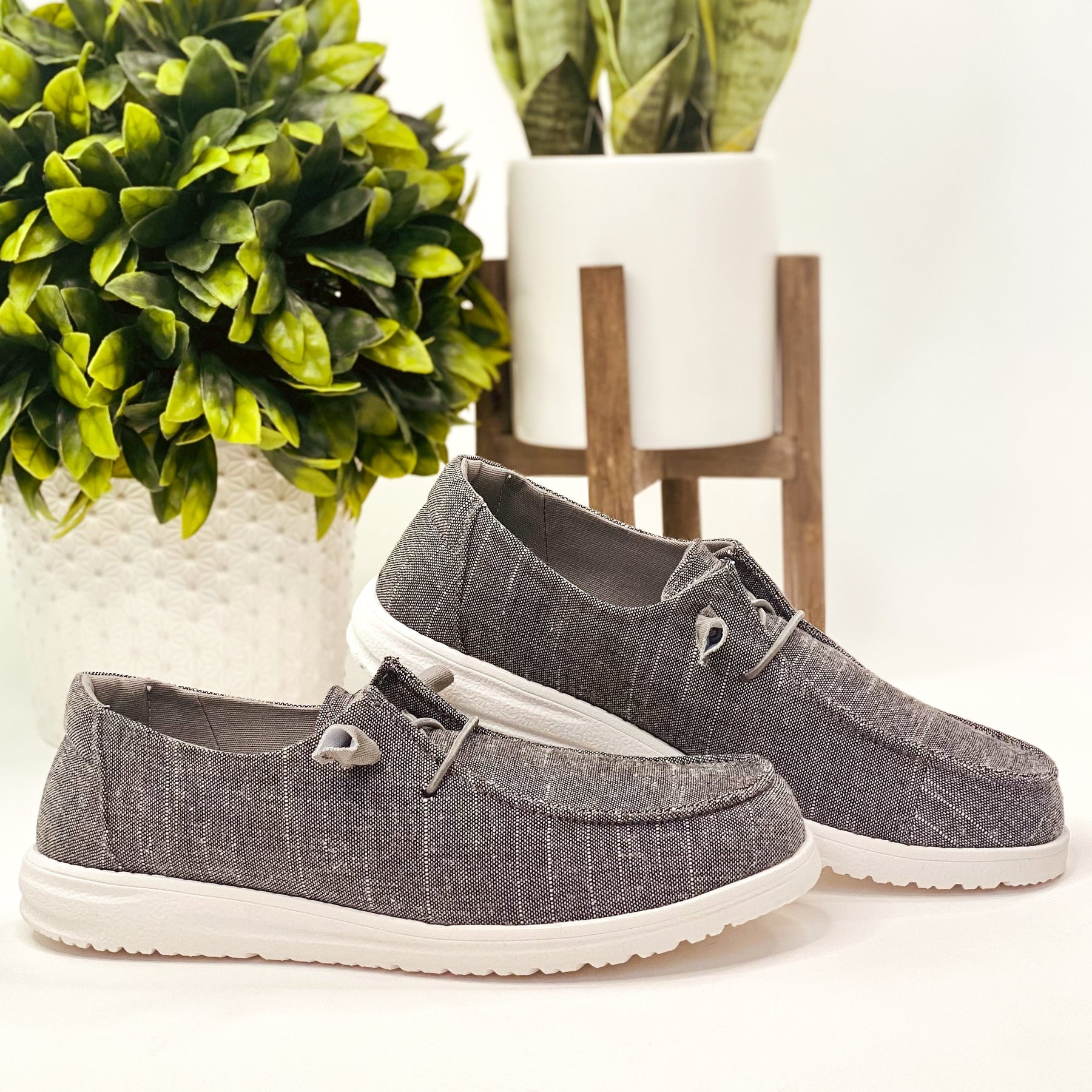 Maco Sneaker in Charcoal - Glamourous Grace