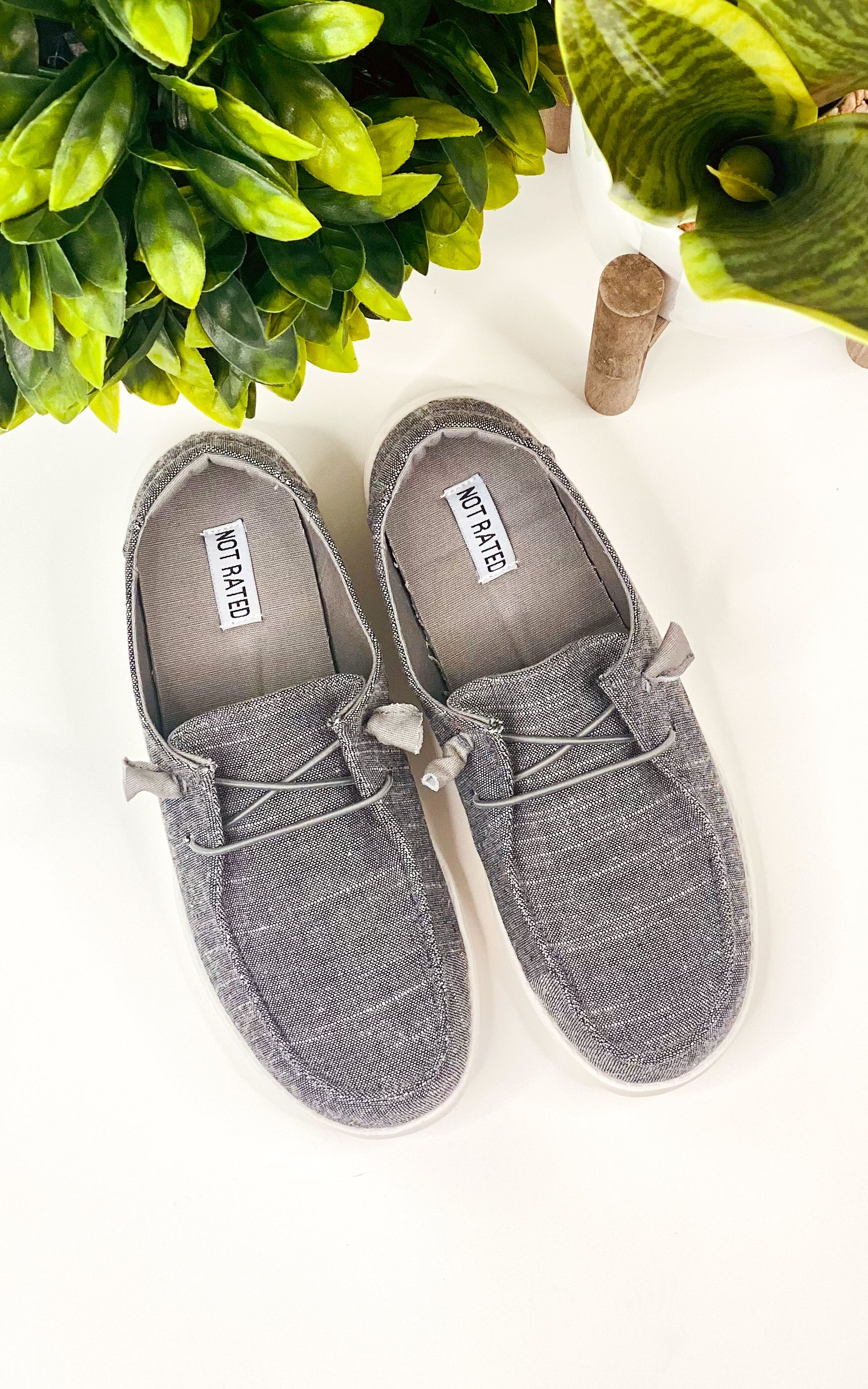 Maco Sneaker in Charcoal - Glamourous Grace