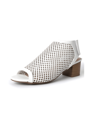 Maddie | White - Glamourous Grace