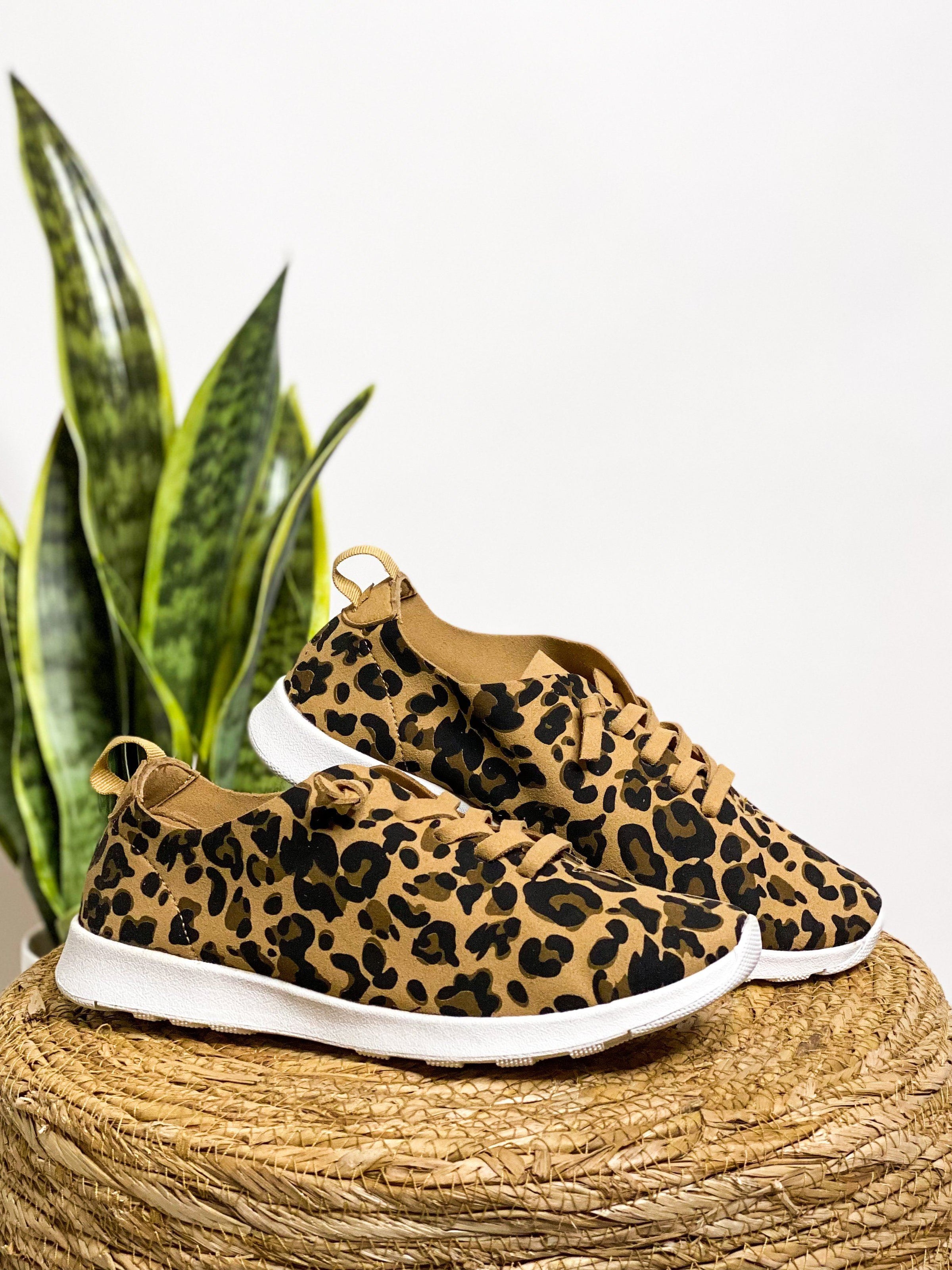 Mayo Sneaker in Leopard - Glamourous Grace