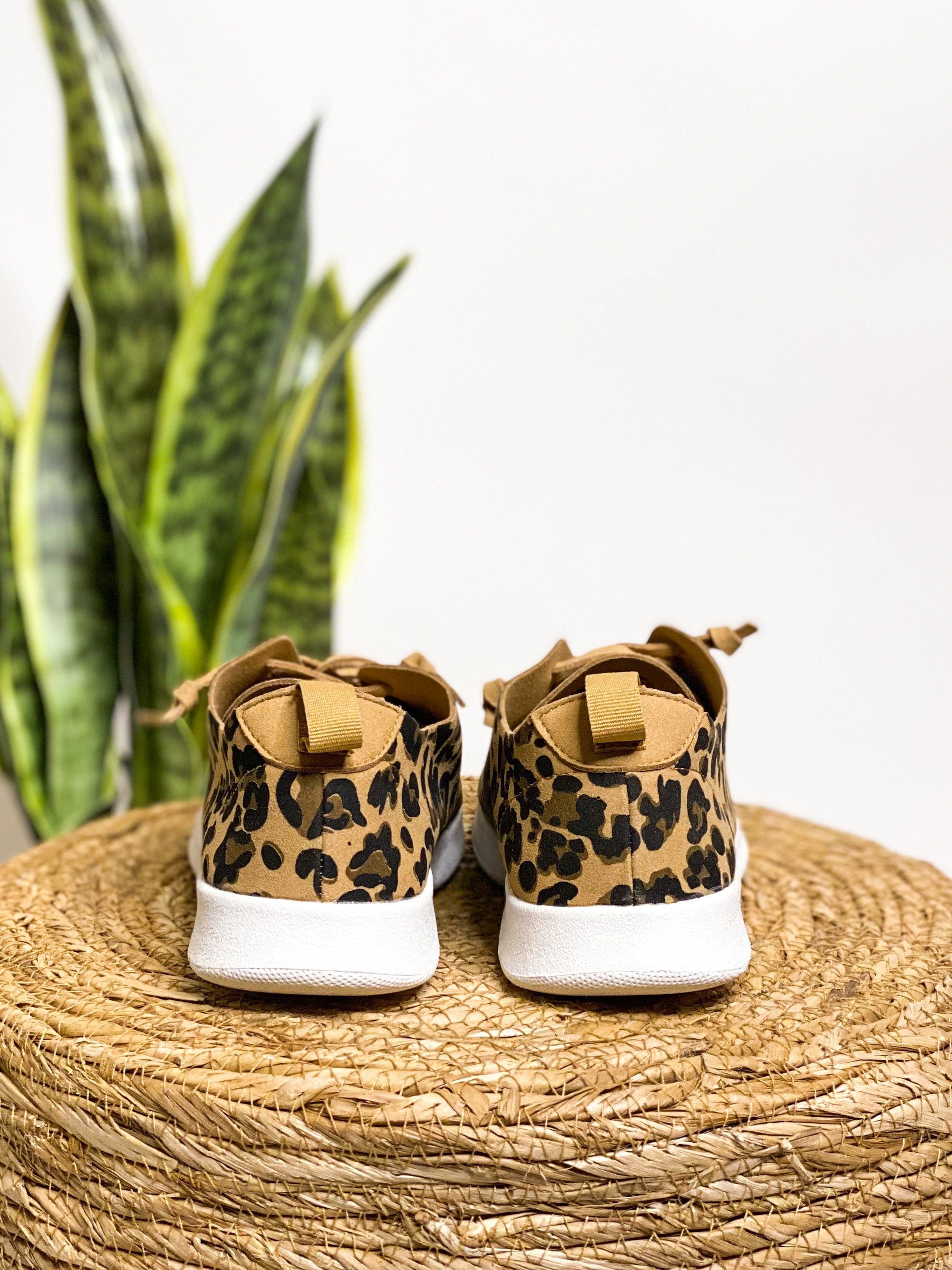 Mayo Sneaker in Leopard - Glamourous Grace