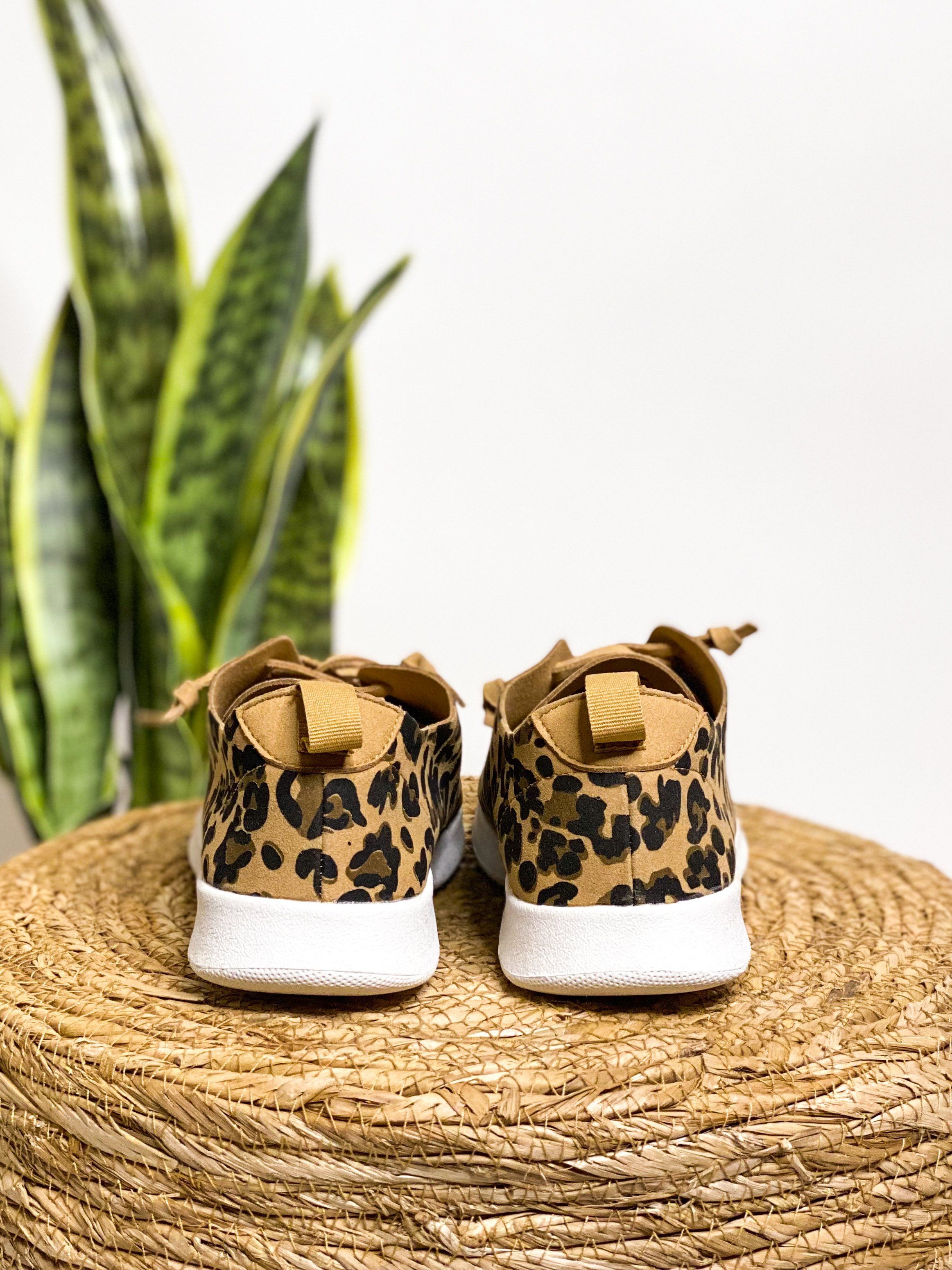 Mayo Sneaker in Leopard - Glamourous Grace