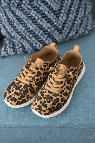 Mayo Sneaker in Leopard - Glamourous Grace