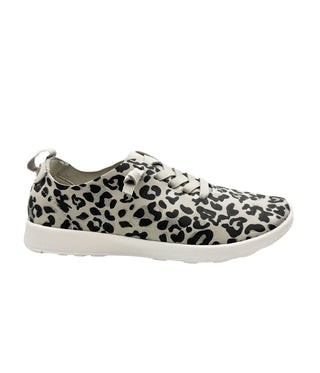 Mayo Sneaker in Light Grey Leopard - Glamourous Grace