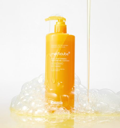 medicube Kojic Acid Turmeric Purifying Gel Cleanser 500ml - Glamourous Grace