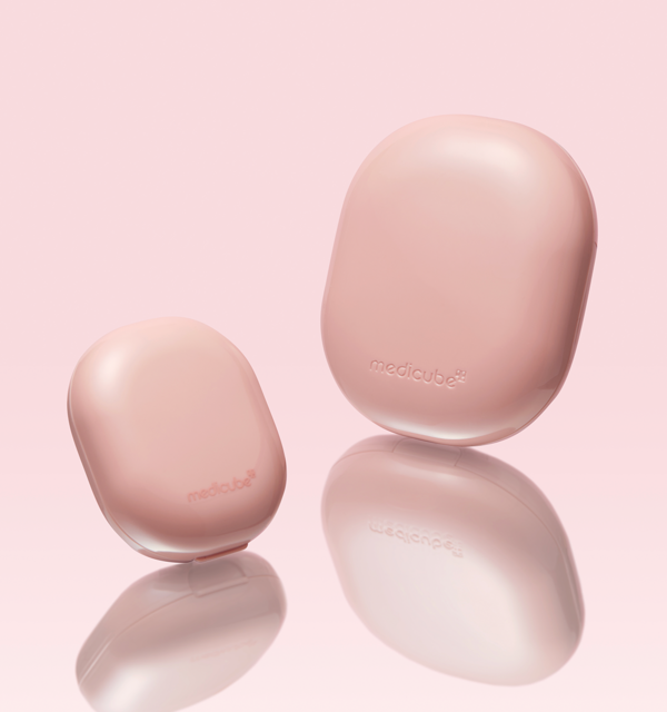 medicube Pro Glutathione Glow Cushion SPF50 15g - Glamourous Grace