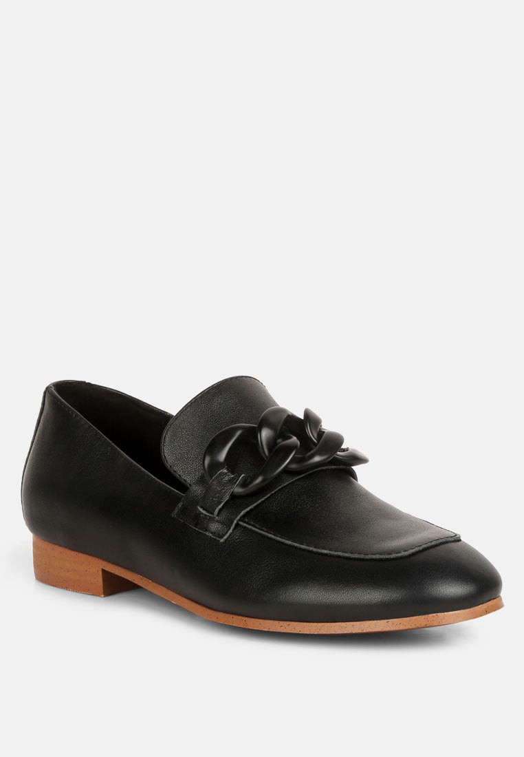 Merva Chunky Chain Leather Loafers - Glamourous Grace