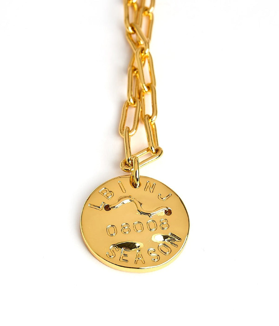 Mini Beach Tag Charm Necklace – 18k Gold Plated - Glamourous Grace