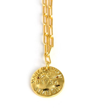 Mini Beach Tag Charm Necklace – 18k Gold Plated - Glamourous Grace