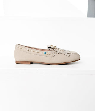 Moccasin Flats in Cream - Glamourous Grace