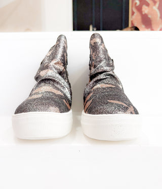 Muly Sneaker in Camo - Glamourous Grace