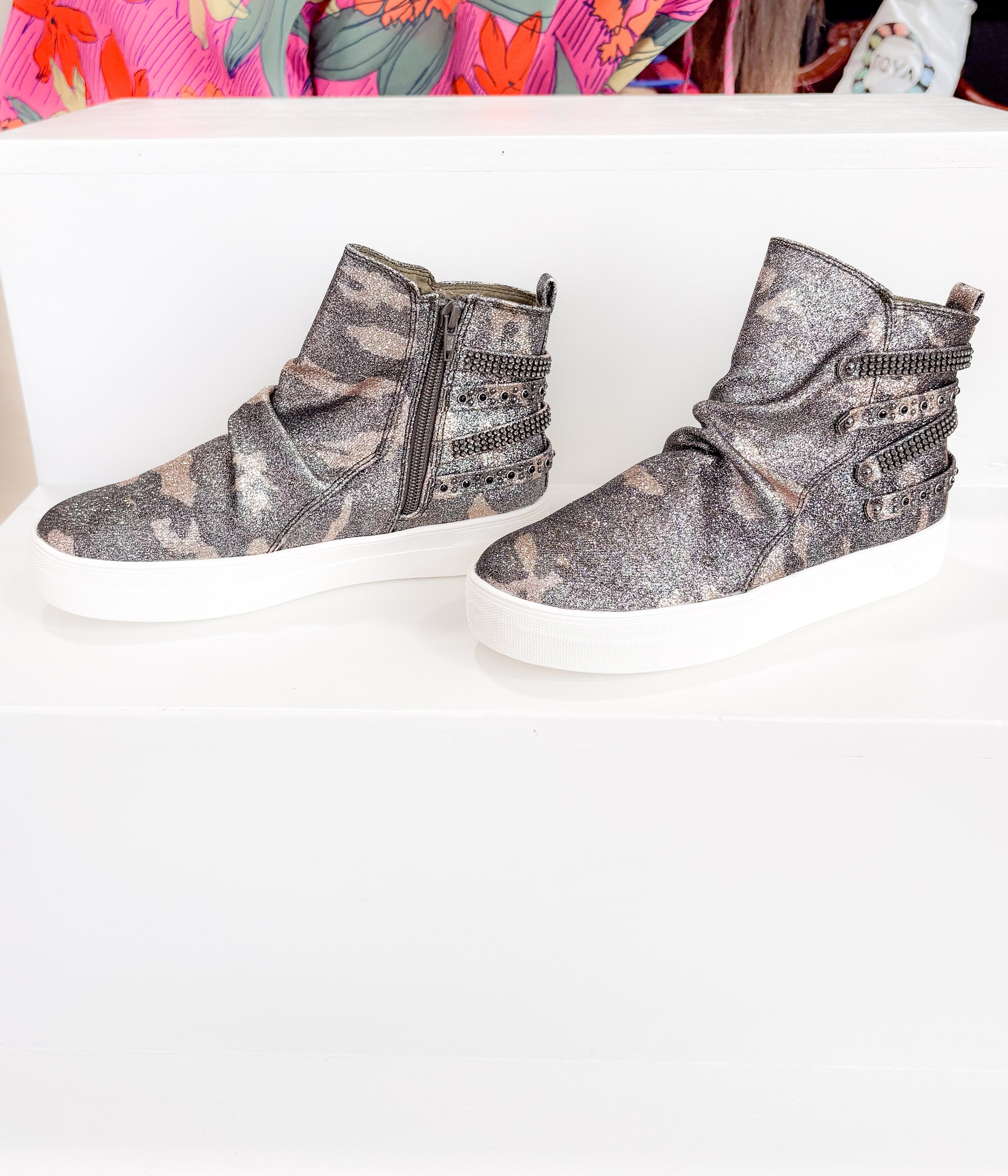 Muly Sneaker in Camo - Glamourous Grace