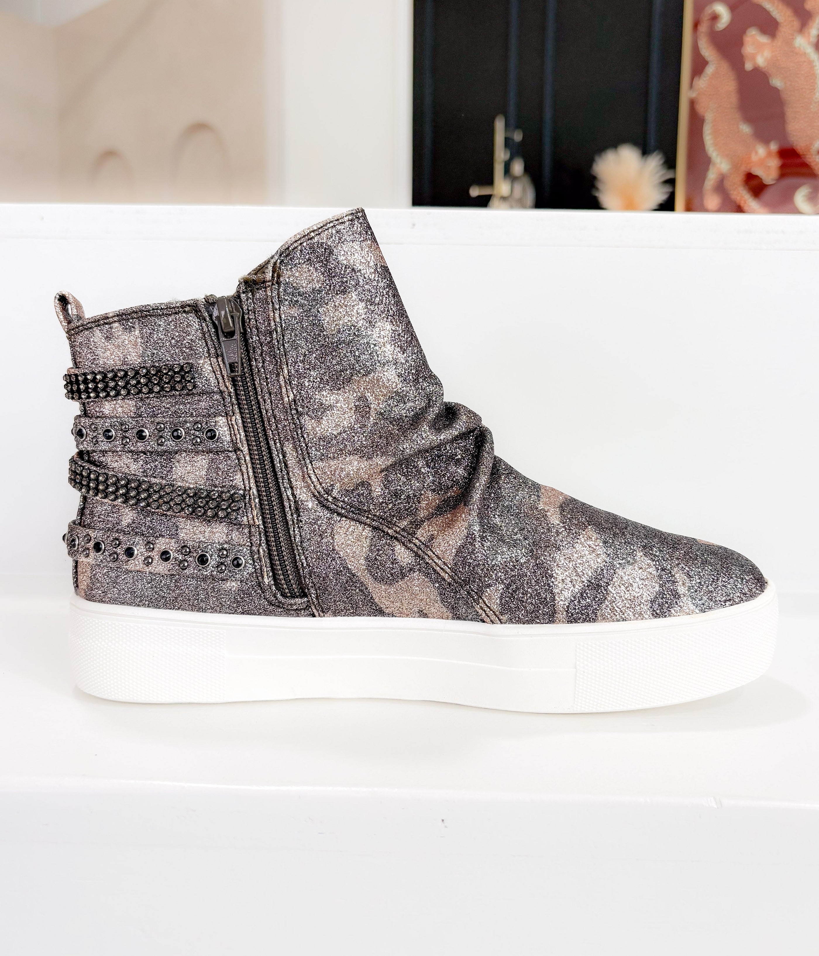 Muly Sneaker in Camo - Glamourous Grace