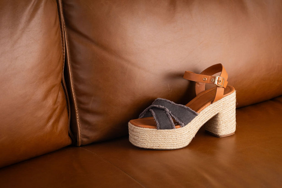 Nana Platform Sandals in Black - Glamourous Grace