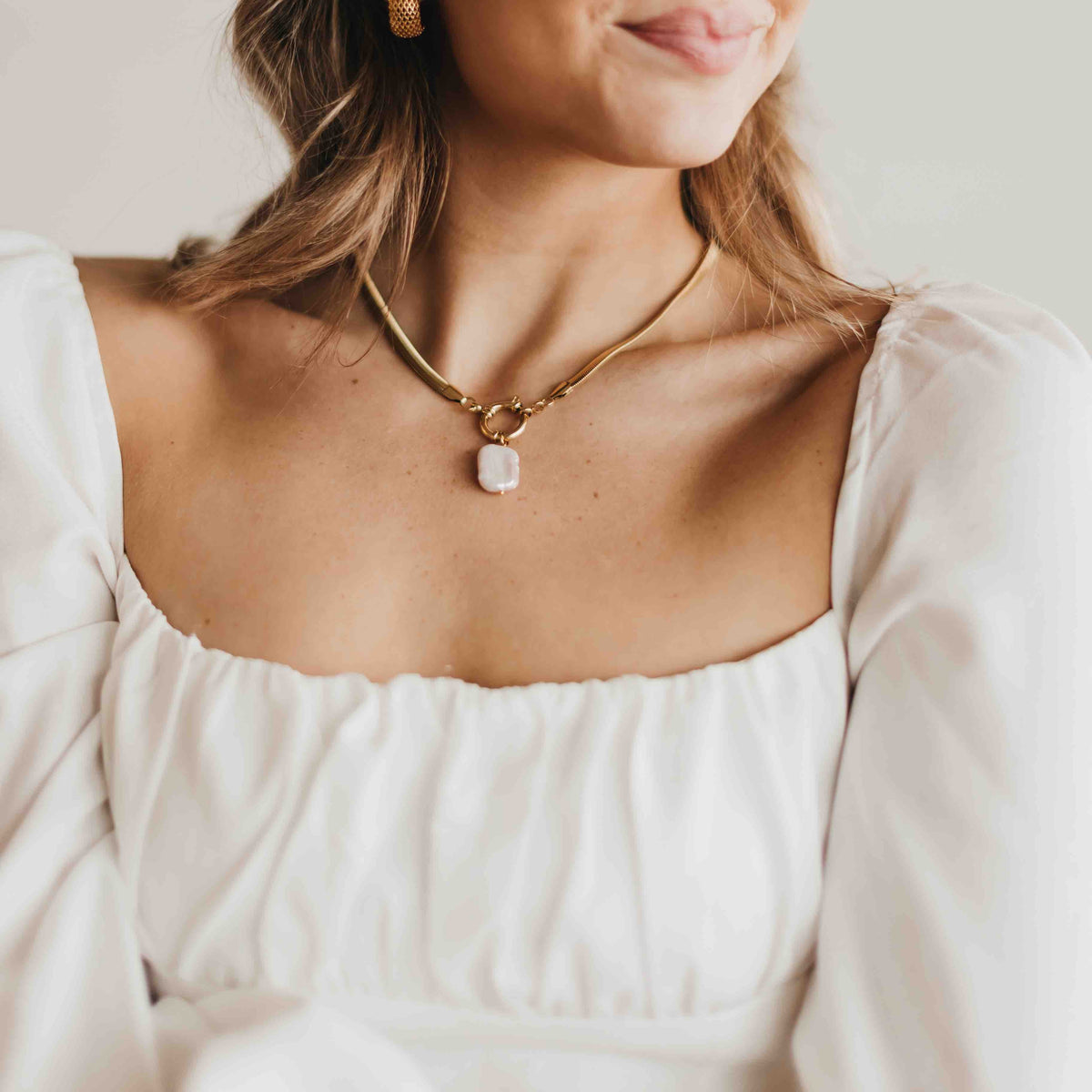 Mother Of Pearl Necklace WATERPROOF - Glamourous Grace