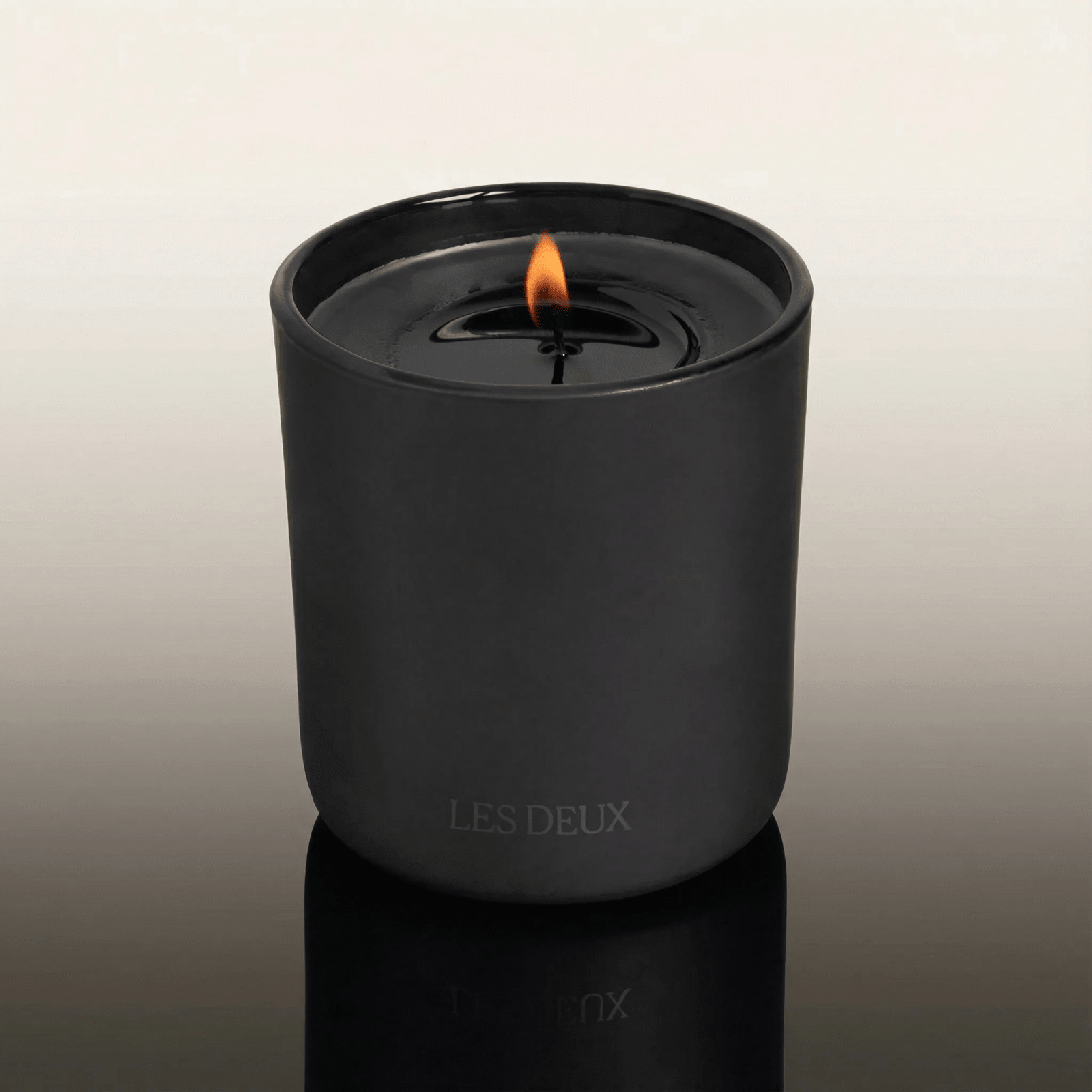 No. 4 - L'Âme Velours Candle