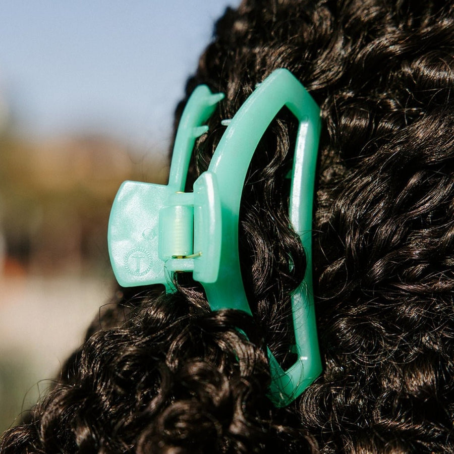 Open Spring Splash Medium Hair Clip - Glamourous Grace