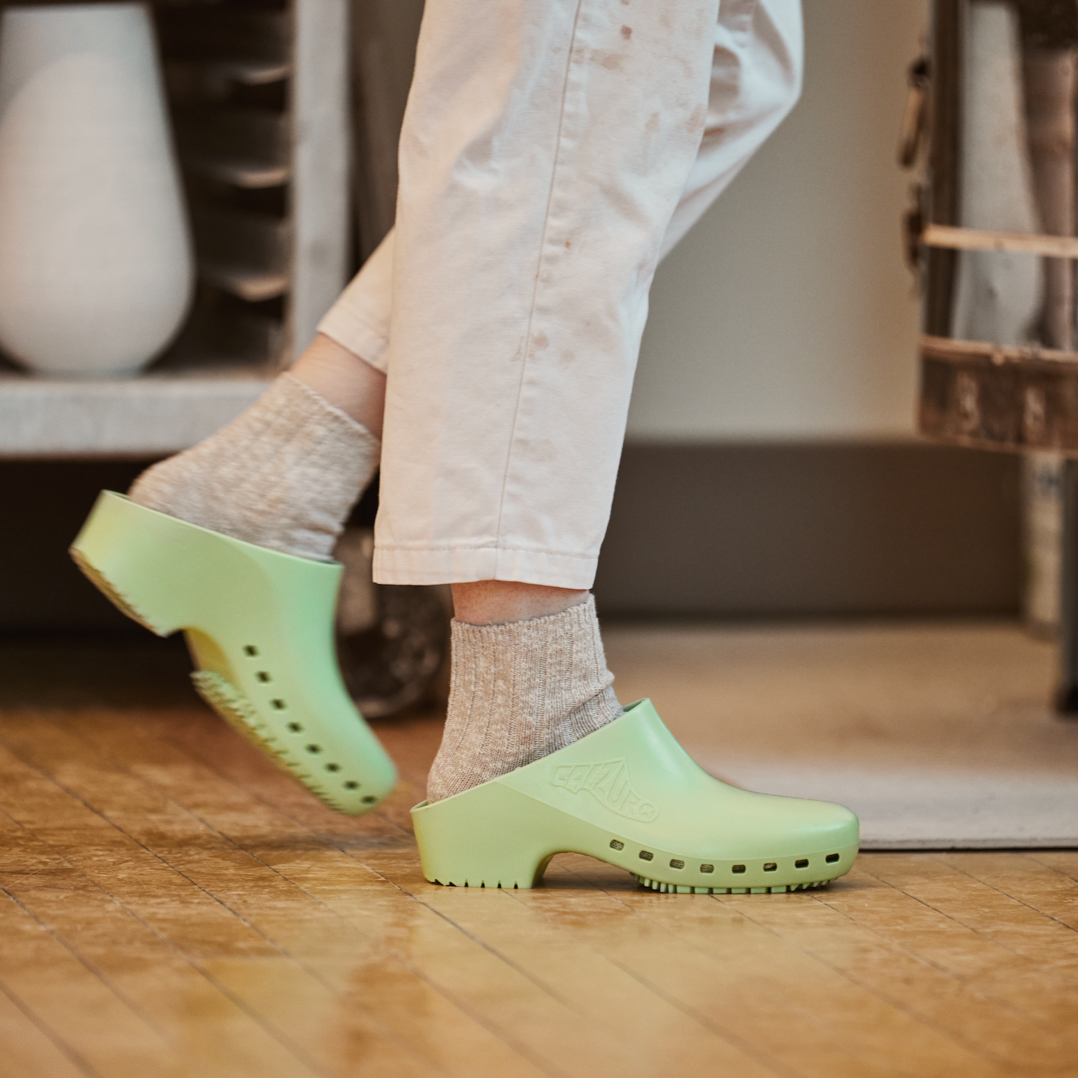 Calzuro Classic Without Holes Pistachio - Glamourous Grace