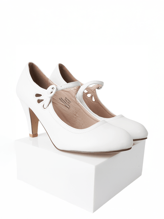 Pixie | White - Glamourous Grace