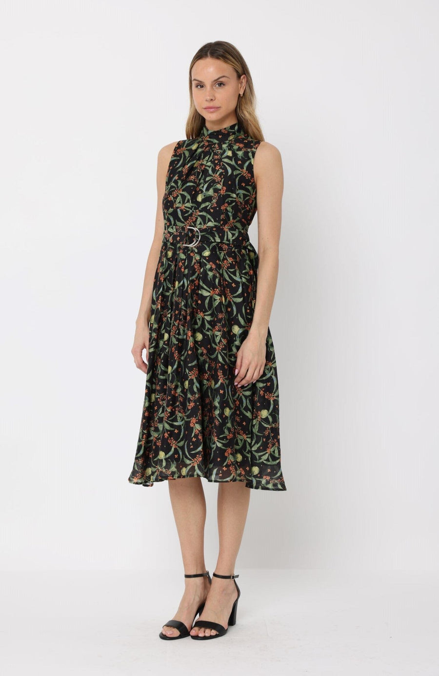 Printed sleeveless waist band dress - Glamourous Grace
