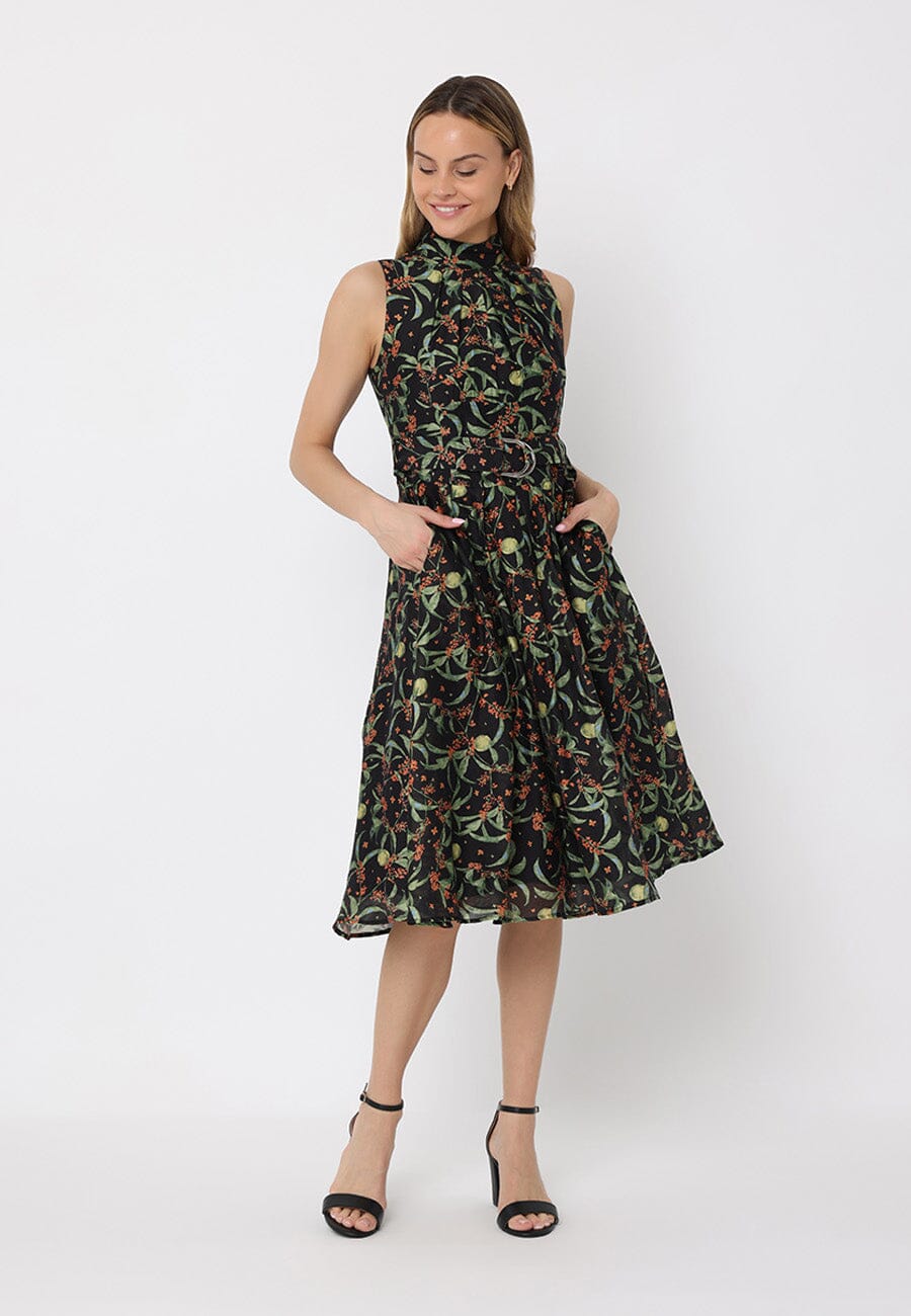 Printed sleeveless waist band dress - Glamourous Grace