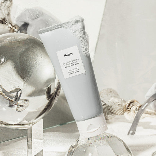 Huxley Cleansing Foam ; Deep Clean, Deep Moist 150g - Glamourous Grace