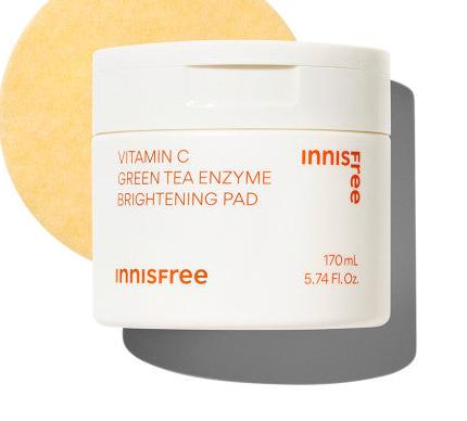 innisfree Vitamin C Green Tea Enzyme Brightening Pad 170ml (60 Pads) - Glamourous Grace