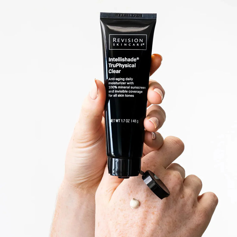 Revision Skincare Intellishade TruPhysical Clear SPF 45 - Glamourous Grace