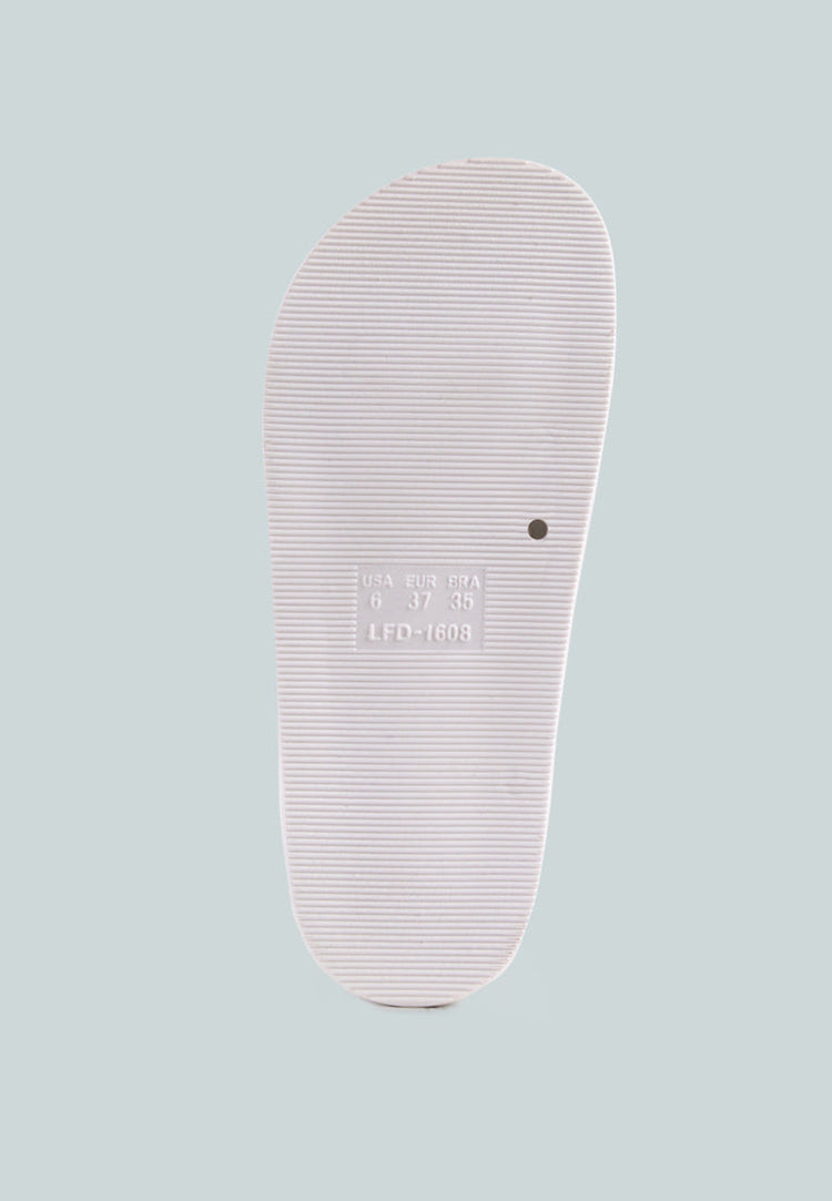 Riverside Lounge Slides