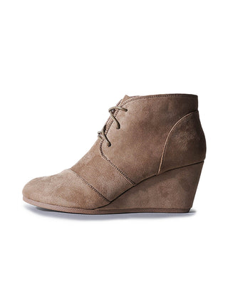 Roxy | Light Taupe Suede - Glamourous Grace