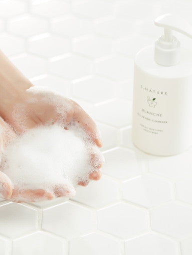S.NATURE Blanche Cleanser 260ml - Glamourous Grace