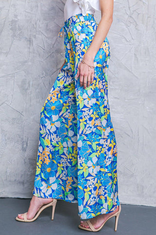 CRUISING THROUGH WOVEN PANTS - Glamourous Grace