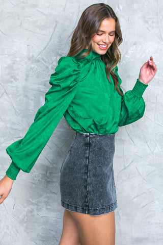 STOLEN GLANCES SATIN TOP - Glamourous Grace
