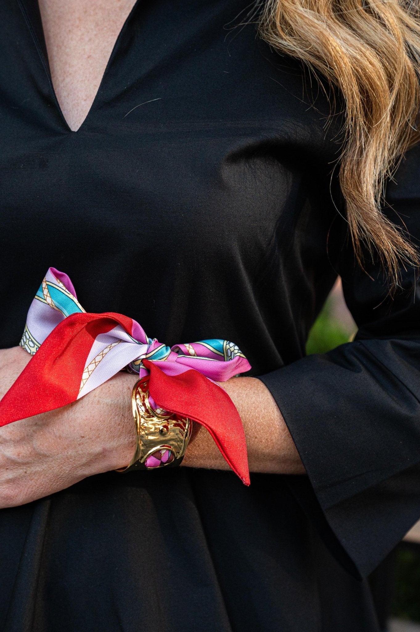 Scalloped Scarf Cuff - Wren - Glamourous Grace