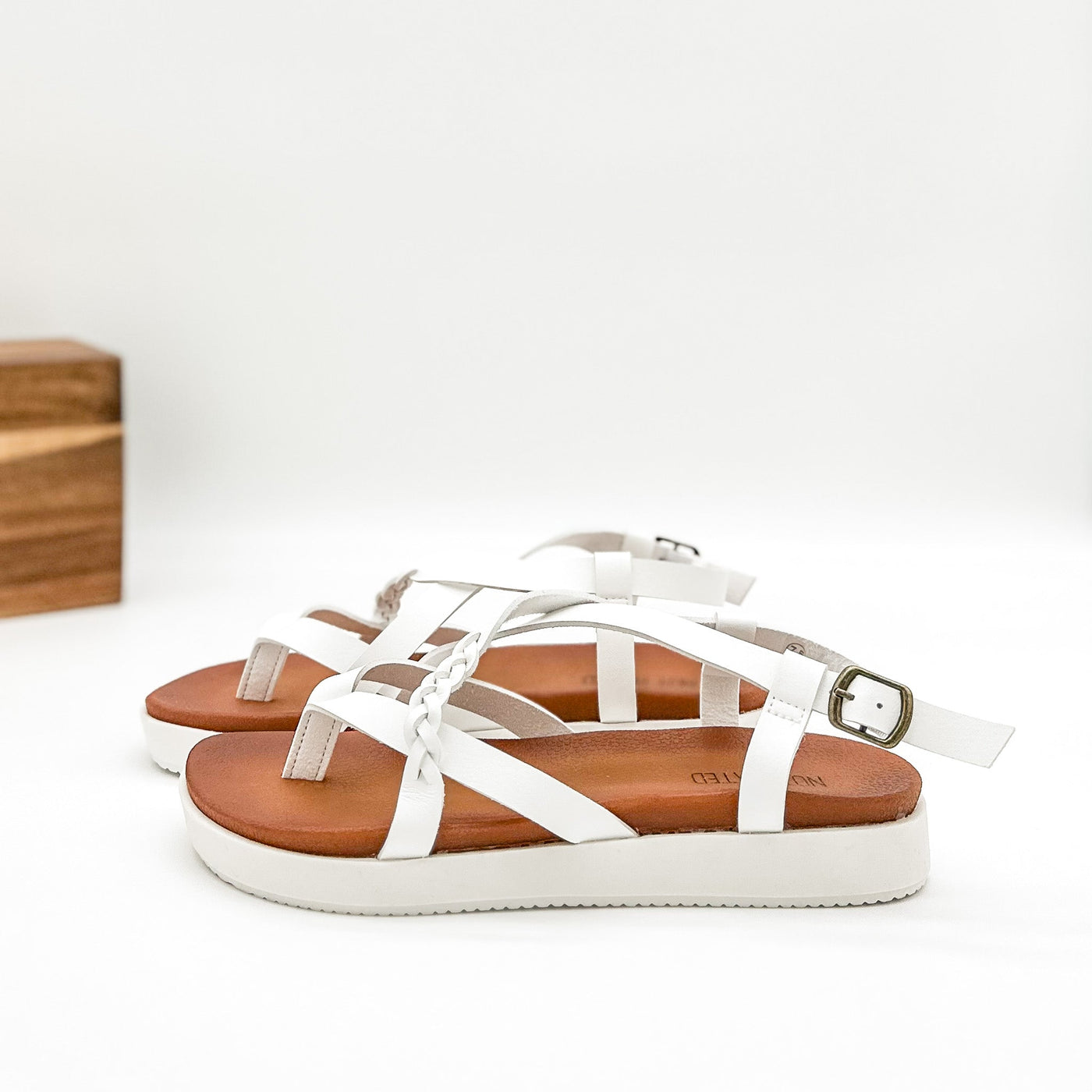 Sela Sandal in White - Glamourous Grace
