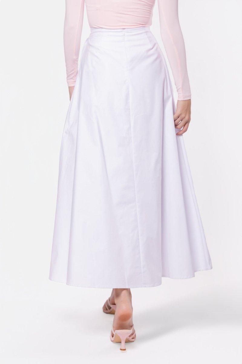 Serin Skirt (White) - Glamourous Grace
