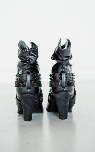Short Change Booties in Black - Glamourous Grace