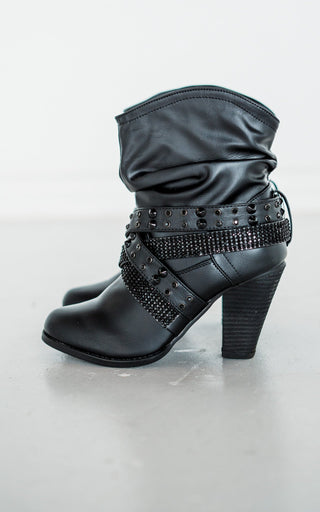 Short Change Booties in Black - Glamourous Grace