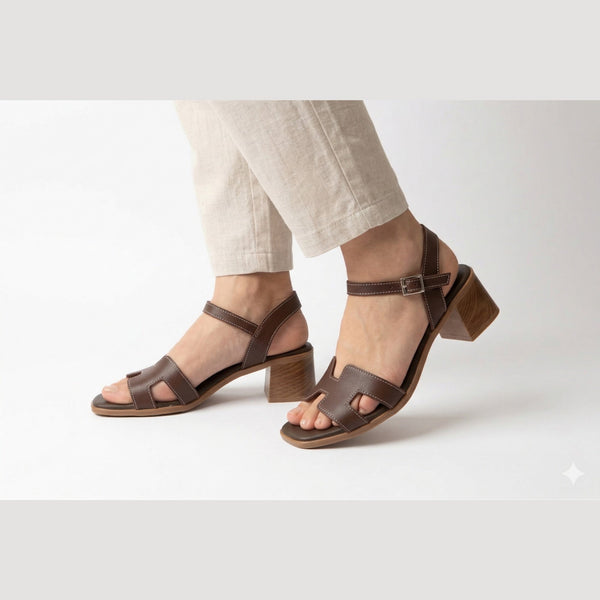 Siena Chestnut - Glamourous Grace