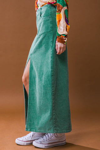 PERFECT PICK CORDUROY MIDI SKIRT - Glamourous Grace