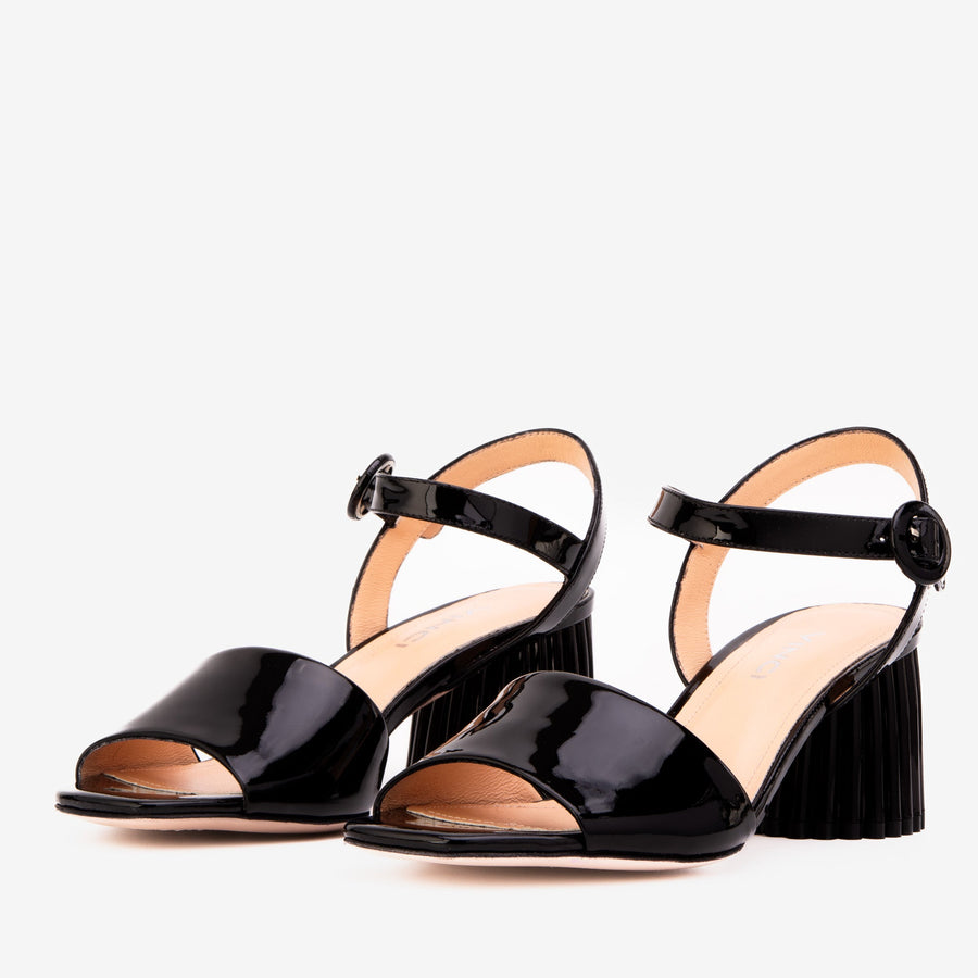 The Bamba Black Patent Leather Women Sandal - Glamourous Grace