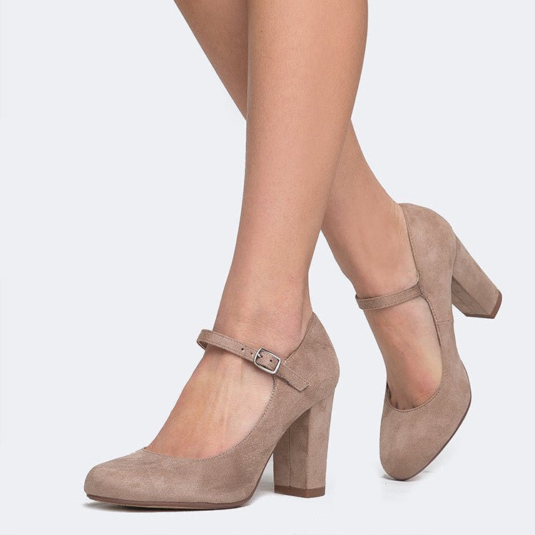 Skippy | Light Taupe Suede - Glamourous Grace
