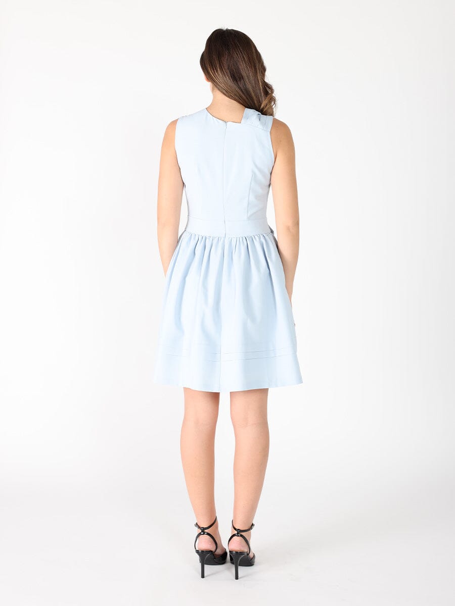 Sleeveless Cocktail Dress - Glamourous Grace