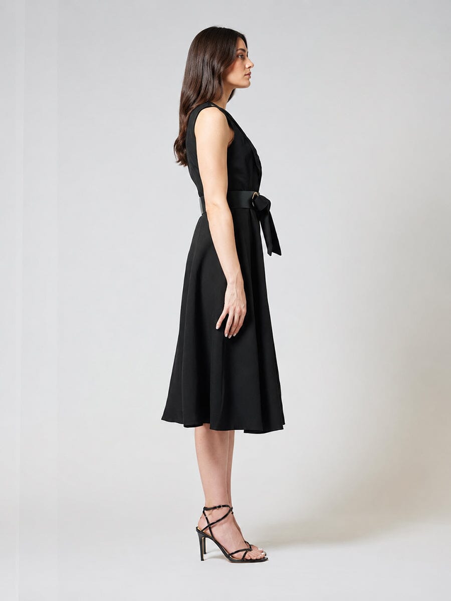 Sleeveless Notched-Lapel Collar Belted Long Jacket - Glamourous Grace