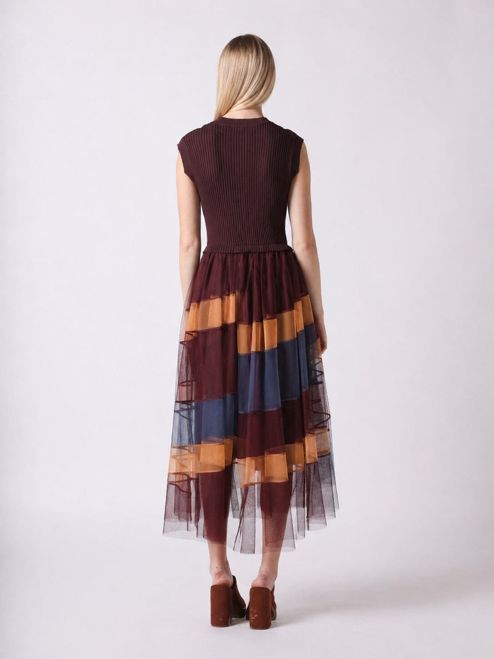Sleevless A-Line Long Dress w/ Pleated Tulle Skirt