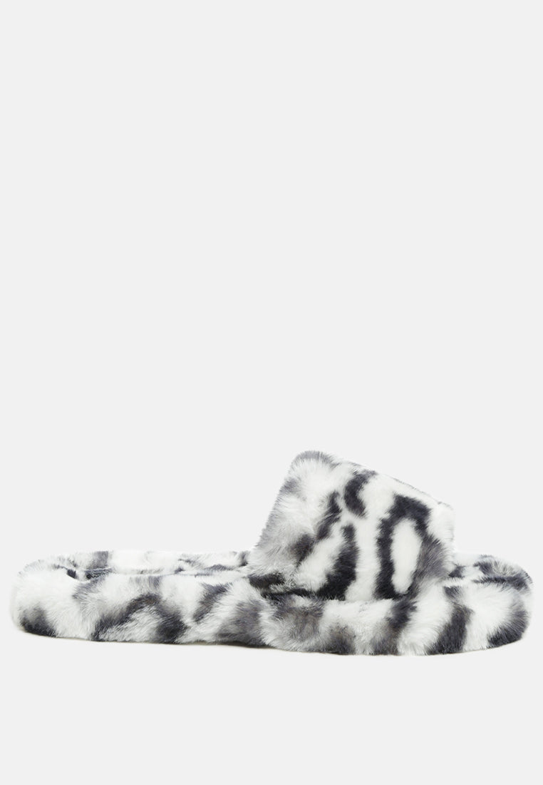 Snuggle-In Indoor Fur Flats - Glamourous Grace